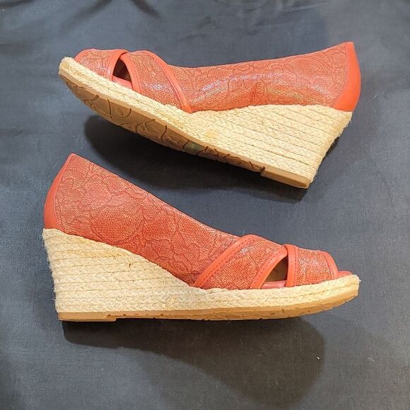 NURTURE WOMEN'S ANTONIA LEATHER WEDGE ESPADRILLE PUMPS - Picture 9 of 14
